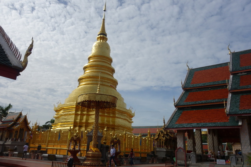 Travel photograph selected for Wat Phra That Hariphunchai destination guide, Wat Phra That Hariphunchai main article view 2 2