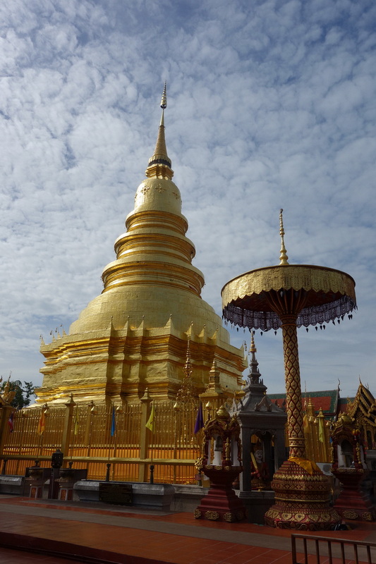 Travel photograph selected for Wat Phra That Hariphunchai destination guide, Wat Phra That Hariphunchai main article view 2 2