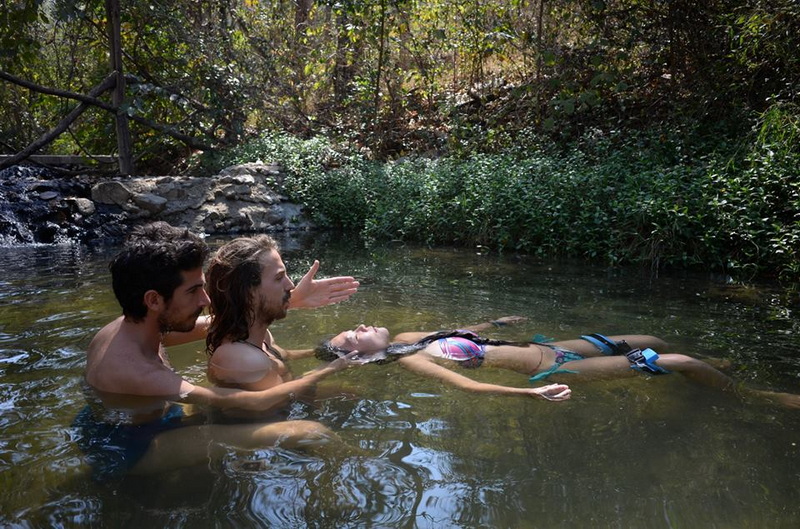 Travel photograph selected for Sai Ngam Natural Mineral Spring destination guide, Sai Ngam Natural Mineral Spring main article view 2 2