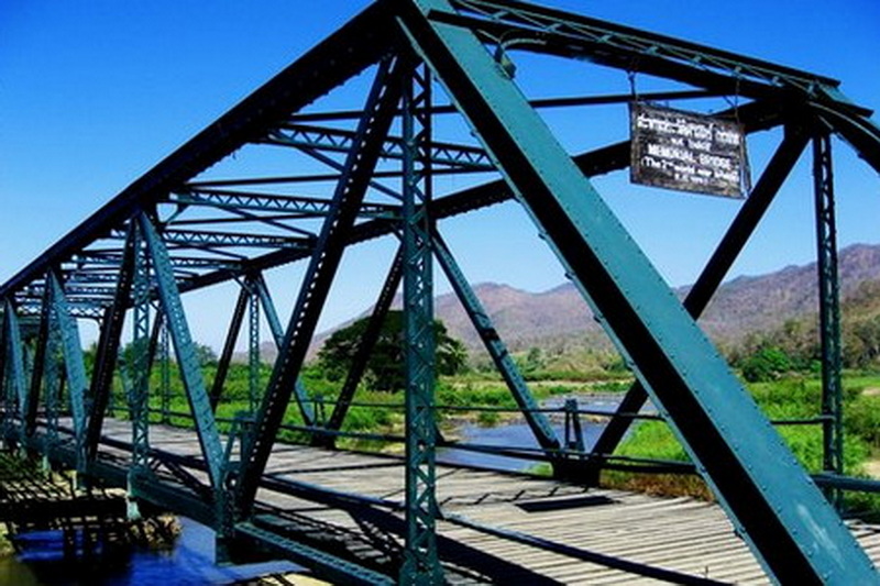 Pai Memorial Bridge Travel Photograph Travel photograph selected for Pai Memorial Bridge destination guide, Pai Memorial Bridge main article view 2 2